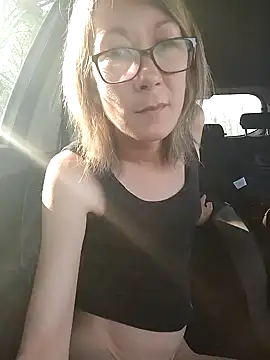 Snapshot of Timide_girl2 chatting on 02/04/25, 01:38 Timide girl2 online show from 02/04/25, 01:38