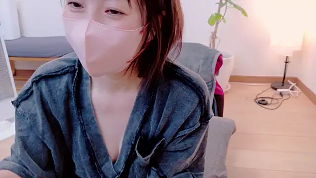Snapshot of CherryMomo chatting on 06/11/26, 12:19 CherryMomo online show from 06/11/26, 12:19