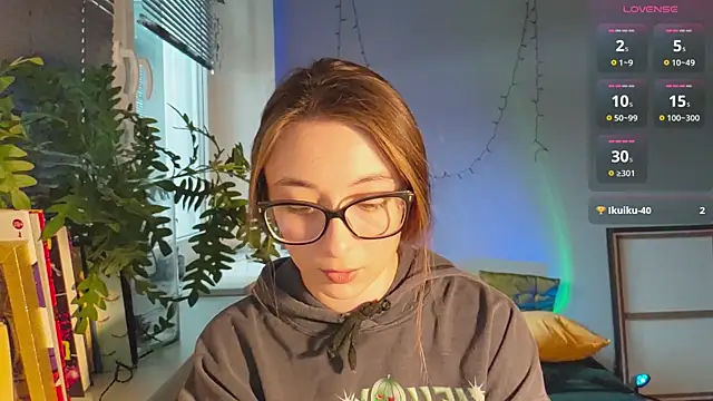 monlight  dana online show from 01/06/25, 08:14