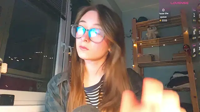 monlight  dana online show from 04/13/26, 07:19