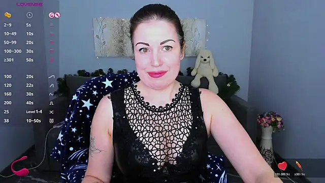 Emily Midlton online show from 12/16/25, 02:44