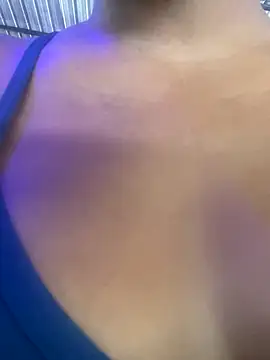 Berry Bans online show from 09/19/25, 05:24