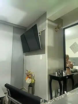 LARIANA RIVERA23 online show from 02/18/25, 04:26