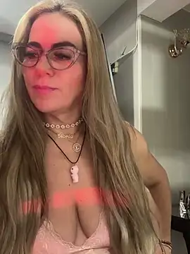 LARIANA RIVERA23 online show from 02/21/25, 06:29