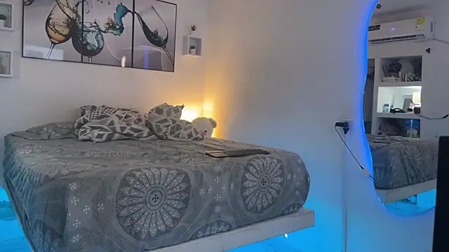 Snapshot of wendy_alejo1712 chatting on 02/05/25, 02:08 wendy alejo1712 online show from 02/05/25, 02:08