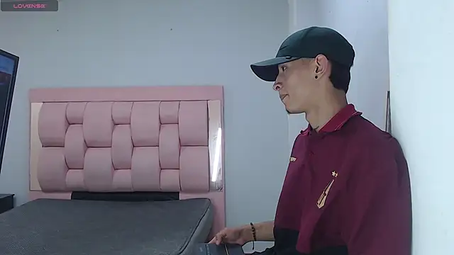 Smith maicol online show from 11/08/25, 09:46