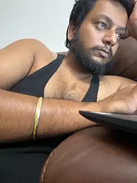 Snapshot of indianhotche chatting on 11/11/25, 07:36 indianhotche online show from 11/11/25, 07:36