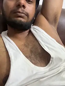 Snapshot of indianhotche chatting on 12/19/25, 08:05 indianhotche online show from 12/19/25, 08:05