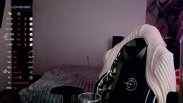  Just a queen 3 online show from 03/03/25, 06:33