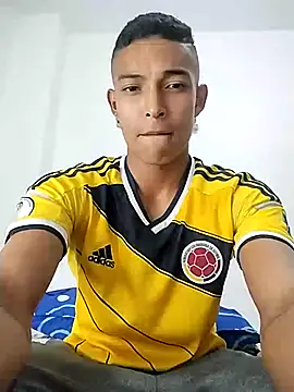 Demiansteven2 online show from 03/20/25, 11:56