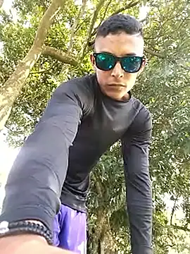 Demiansteven2 online show from 11/18/25, 06:01