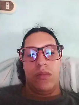 Snapshot of jeffersonelnio107 chatting on 10/30/25, 04:30 jeffersonelnio107 online show from 10/30/25, 04:30