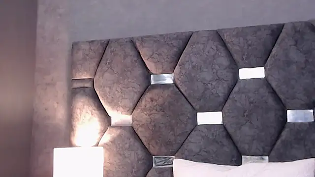 ScarletLenox online show from 11/18/25, 11:47