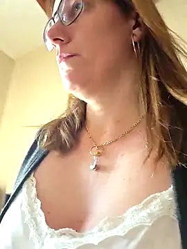 SpiceLea online show from 03/13/26, 08:54