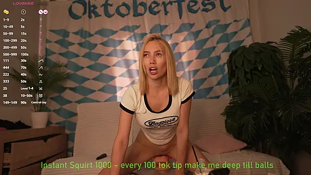 Snapshot of Bestie_Online chatting on 09/27/25, 06:18 Bestie Online online show from 09/27/25, 06:18