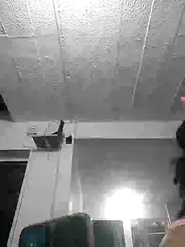 jvendepaso01 online show from 01/18/25, 05:48