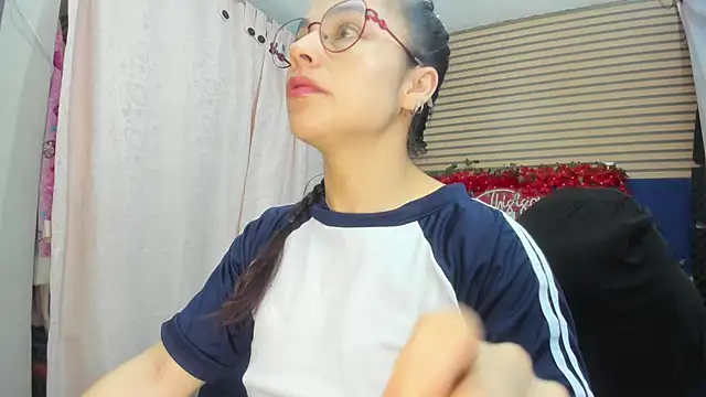 Snapshot of rosse_2504 chatting on 06/13/26, 09:18 rosse 2504 online show from 06/13/26, 09:18