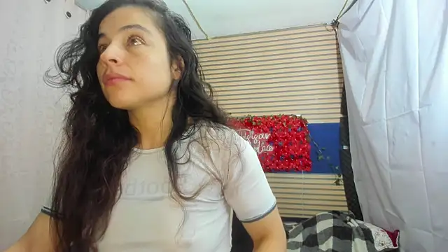 Snapshot of rosse_2504 chatting on 07/05/26, 09:27 rosse 2504 online show from 07/05/26, 09:27