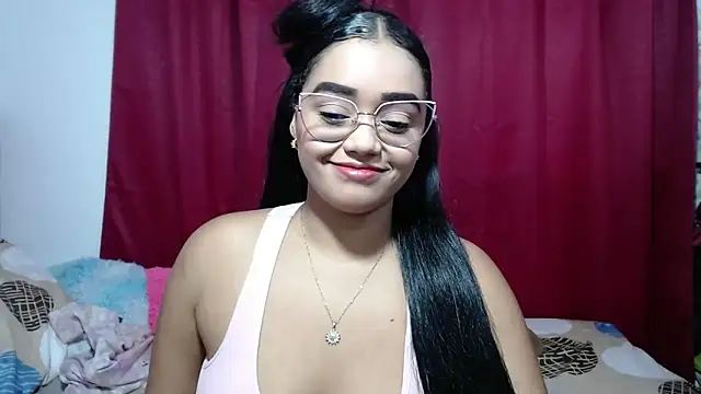 kiara milf  online show from 04/15/26, 08:31