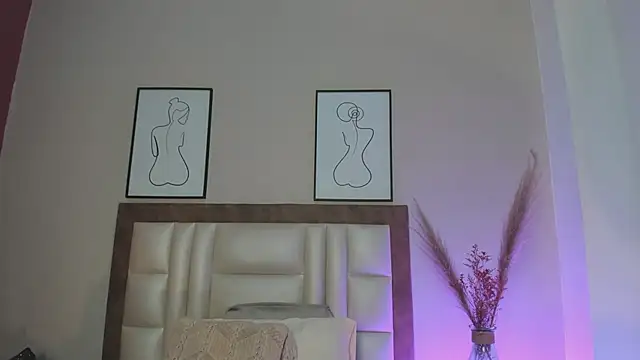 AlissaNix online show from 10/15/25, 07:14