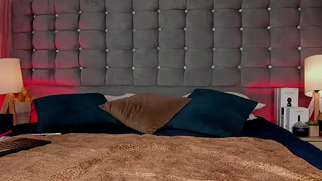 Poacahontasfg online show from 09/11/25, 04:01