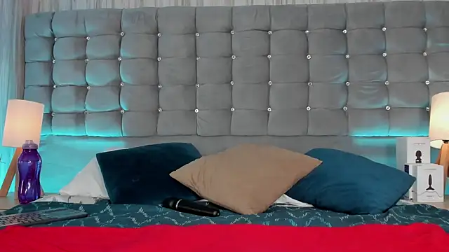 Poacahontasfg online show from 10/10/25, 04:00