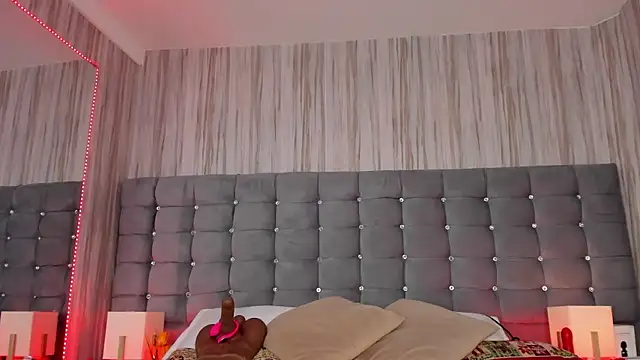 Poacahontasfg online show from 04/25/26, 04:15