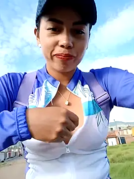  andrea30 online show from 02/21/25, 12:39