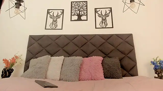 Snapshot of MikaelSlow chatting on 01/31/25, 04:25 MikaelSlow online show from 01/31/25, 04:25