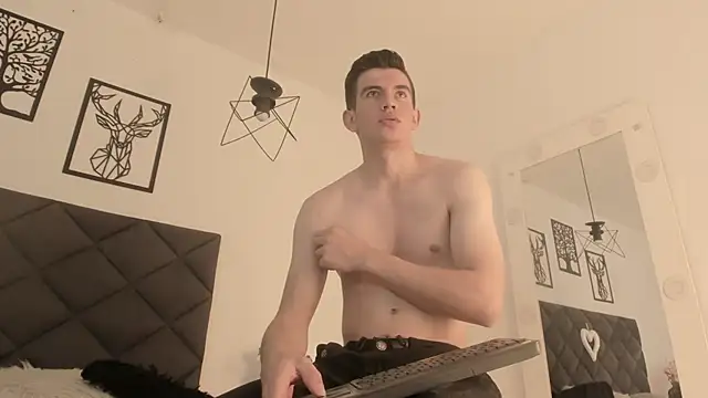 Snapshot of MikaelSlow chatting on 02/23/25, 07:22 MikaelSlow online show from 02/23/25, 07:22