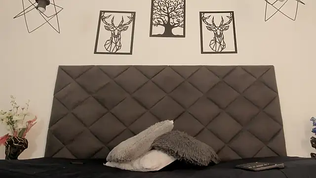 Snapshot of MikaelSlow chatting on 03/11/25, 04:21 MikaelSlow online show from 03/11/25, 04:21