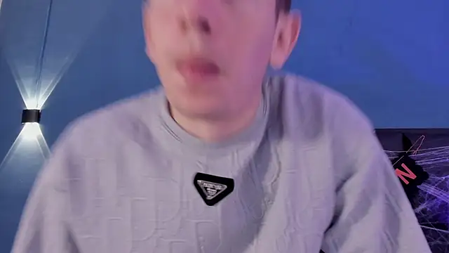 Snapshot of MikaelSlow chatting on 10/30/25, 03:41 MikaelSlow online show from 10/30/25, 03:41