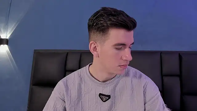 Snapshot of MikaelSlow chatting on 11/09/25, 04:00 MikaelSlow online show from 11/09/25, 04:00