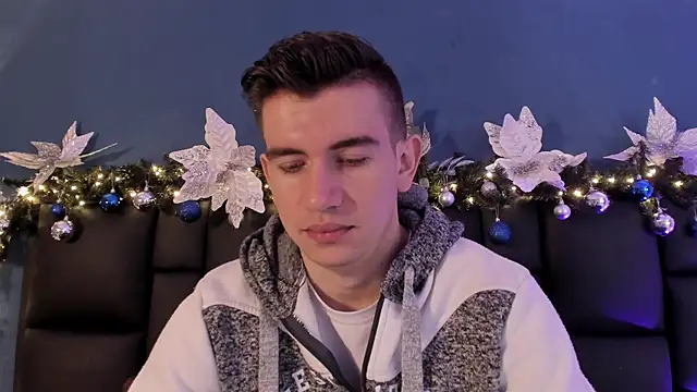 MikaelSlow online show from 12/05/25, 03:26