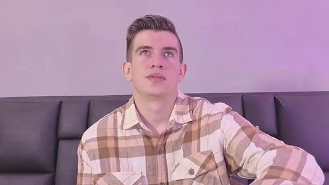 MikaelSlow online show from 04/04/26, 03:31