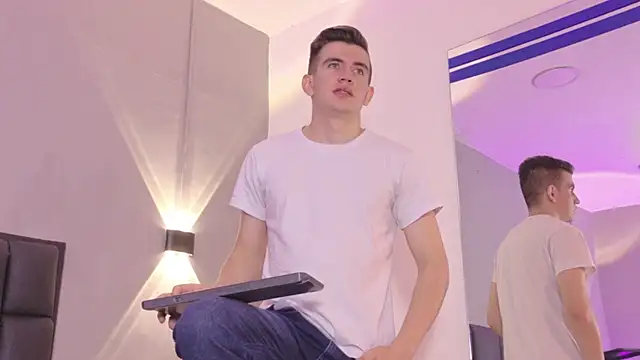 MikaelSlow online show from 04/13/26, 07:08