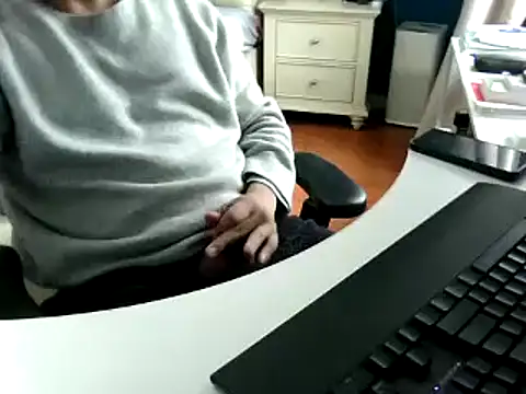 big-pig online show from 02/12/25, 05:05