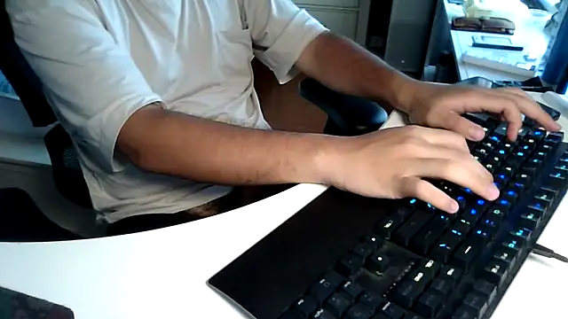 big-pig online show from 10/04/25, 08:23