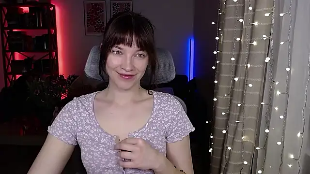 Snapshot of kenzie_x chatting on 02/25/26, 07:18 kenzie x online show from 02/25/26, 07:18