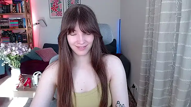 Snapshot of kenzie_x chatting on 04/23/26, 06:25 kenzie x online show from 04/23/26, 06:25