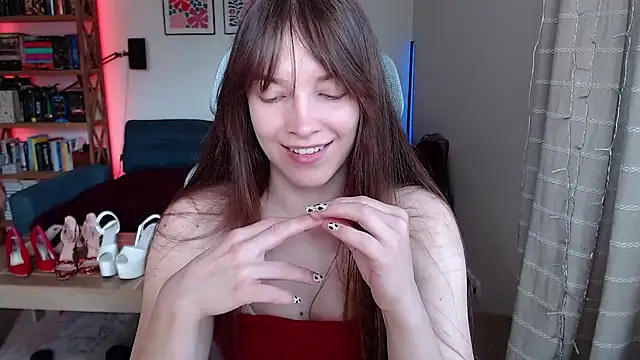 Snapshot of kenzie_x chatting on 05/19/26, 06:20 kenzie x online show from 05/19/26, 06:20