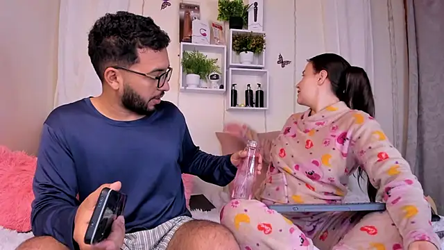 Snapshot of Idara_and_Edahi01 chatting on 03/22/25, 02:27 Idara and Edahi01 online show from 03/22/25, 02:27