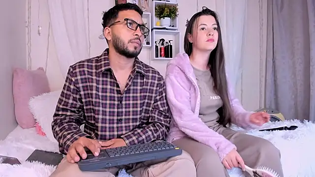 Snapshot of Idara_and_Edahi01 chatting on 03/22/25, 11:42 Idara and Edahi01 online show from 03/22/25, 11:42