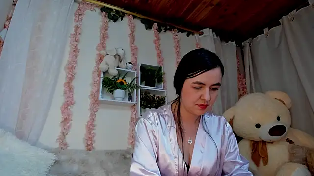 Snapshot of Idara_and_Edahi01 chatting on 11/09/25, 10:08 Idara and Edahi01 online show from 11/09/25, 10:08