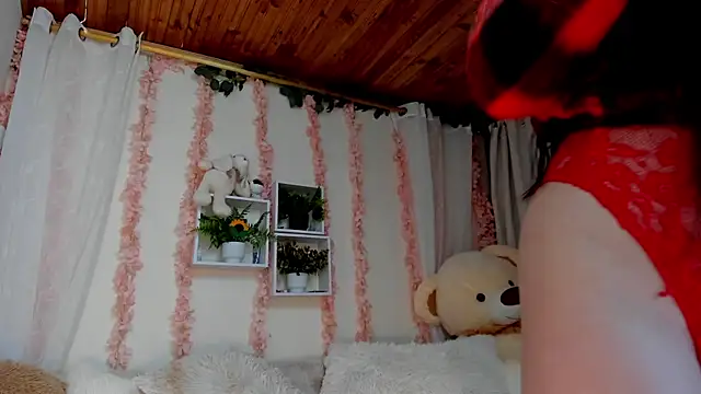 Snapshot of Idara_and_Edahi01 chatting on 11/11/25, 01:33 Idara and Edahi01 online show from 11/11/25, 01:33