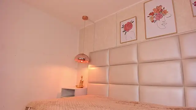 Aily Yozuko online show from 09/09/25, 02:33