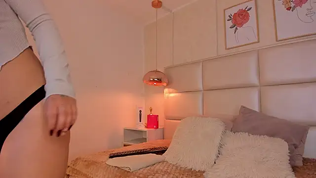 Aily Yozuko online show from 11/28/25, 02:36