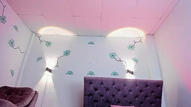 Snapshot of GENNESIS_LOVE chatting on 12/01/24, 07:47 GENNESIS LOVE online show from 12/01/24, 07:47