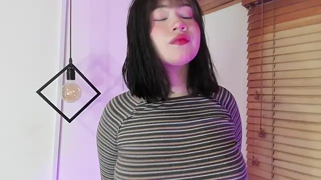 Snapshot of GENNESIS_LOVE chatting on 11/24/25, 02:55 GENNESIS LOVE online show from 11/24/25, 02:55