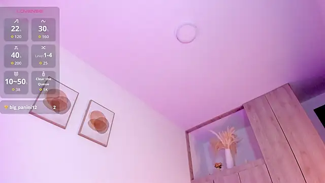 Mia 222 online show from 03/03/26, 11:05